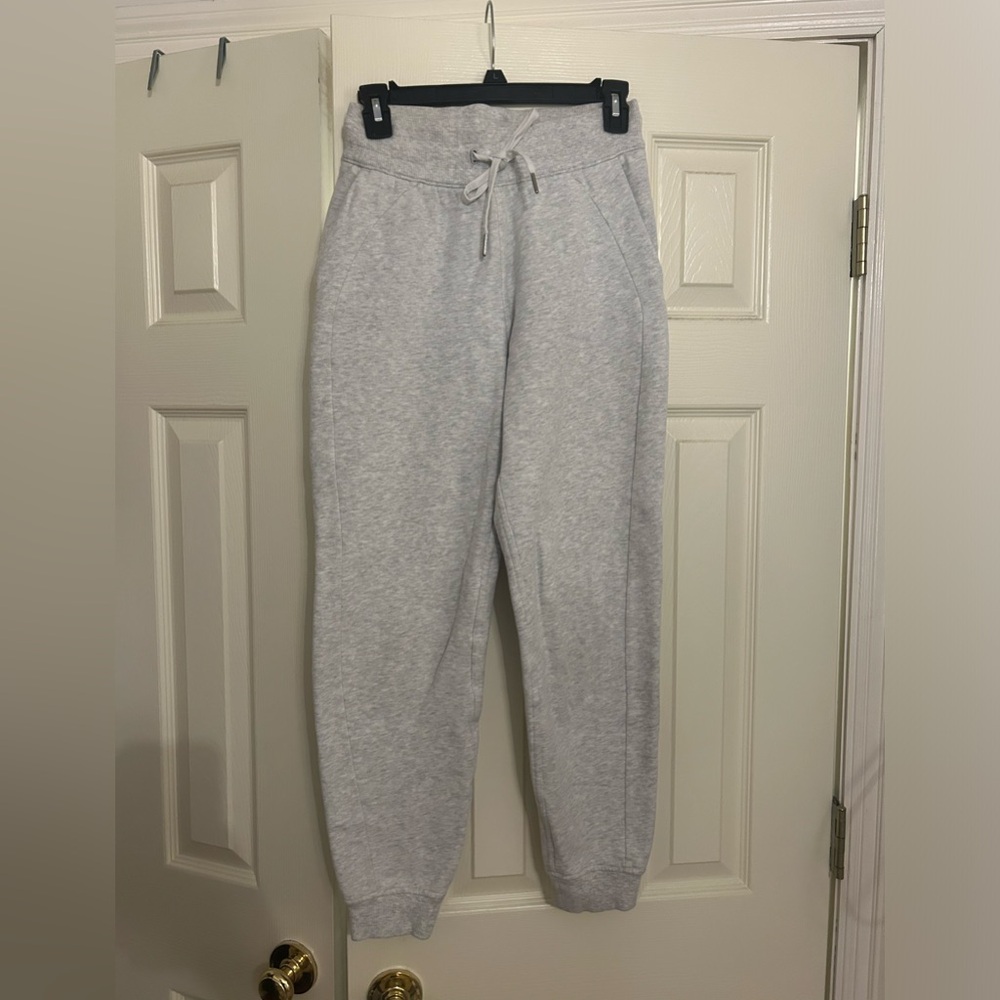 Lululemon joggers
